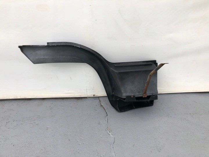IVECO EUROCARGO EURO 6 17,5 POUCES MARCHEPIED GAUCHE 50403909