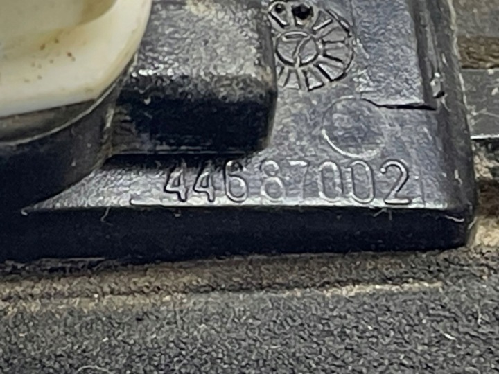 ÉCLAIRAGE DE PLAQUE D'IMMATRICULATION PEUGEOT BIPPER (AA_) 46738719 1.4L DIESEL 50KW 2008