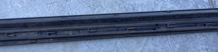 MOULURE PORTES INFÉRIEURE DROIT AVANT AUDI A4 B7 SLINE 8E0853960C LY7J S-LINE