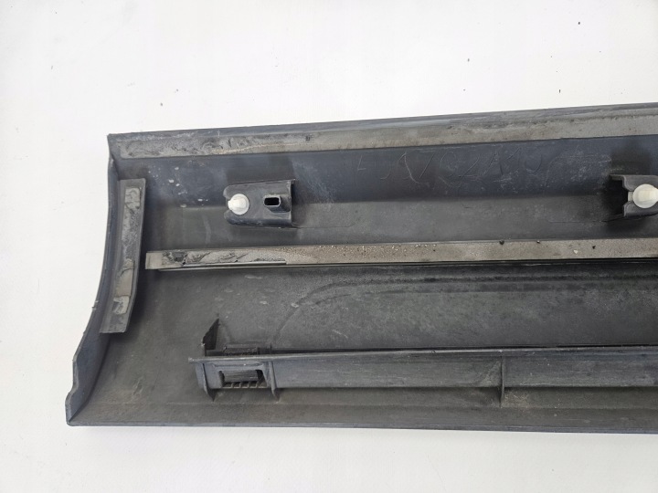 AUDI Q3 I 2011 MOULURE REVÊTEMENT PORTES AVANT GAUCHE 8U0853959