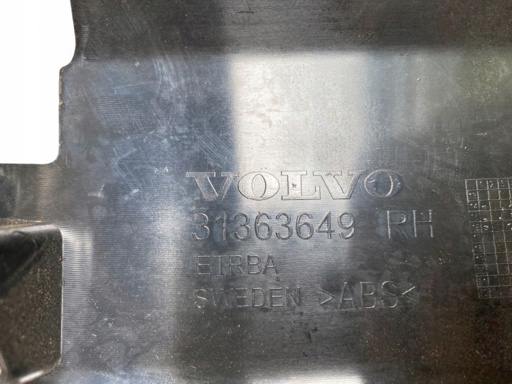 VOLVO XC90 REVÊTEMENT SEUIL PORTES AVANT 31363649