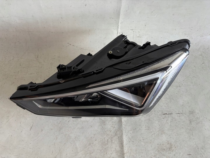 PHARE GAUCHE COMPLET LED SEAT LEON IV 4 5FB 5FB941007F