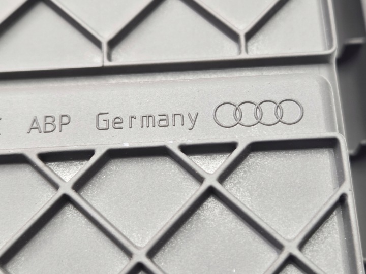 TUNNEL CENTRAL CUPHOLDER AUDI A6 C6 AVANT UNIVERSEL 4F0863244C