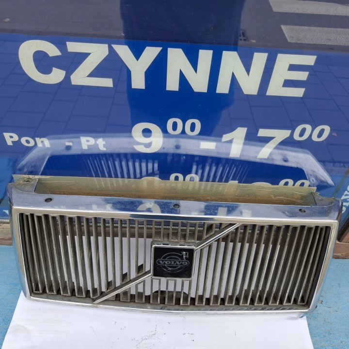 CALANDRE GRILLE VOLVO 240 260