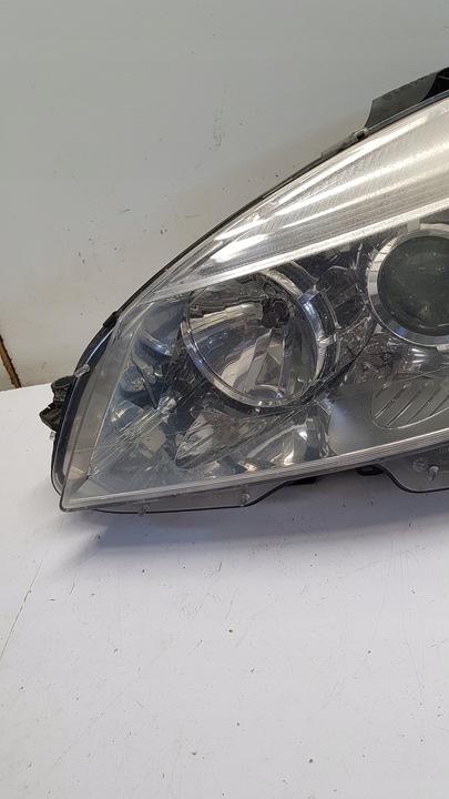 FARO IZQUIERDA PARTE DELANTERA MERCEDES W204 