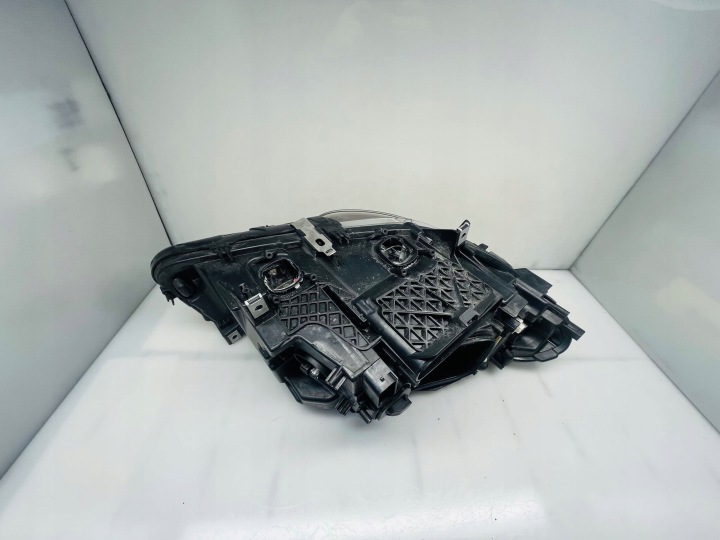 PROJECTEUR AVANT CÔTÉ GAUCHE BMW 5 F10 F11 7317131
