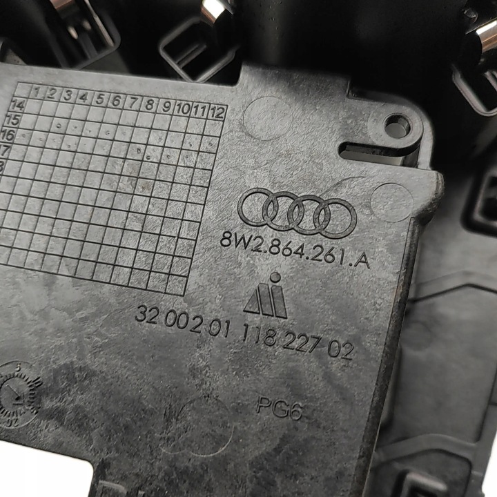 PIÈCES INTERNE AUDI A4 (8W2, B9) 8W2864261A 2.0L DIESEL 140KW 2018