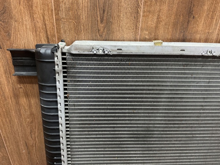 MERCEDES SL R129 SL500 5,0 V8 RADIATEUR EAU 1295000103
