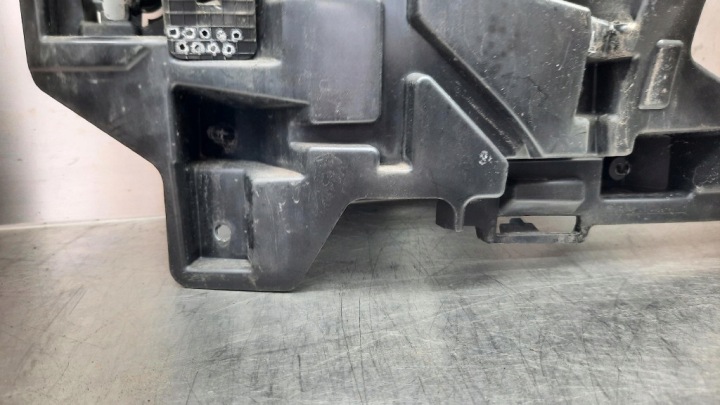 GLISSIÈRE PARE-CHOCS DROIT AVANT OE 31283741 VOLVO V40 12-19R