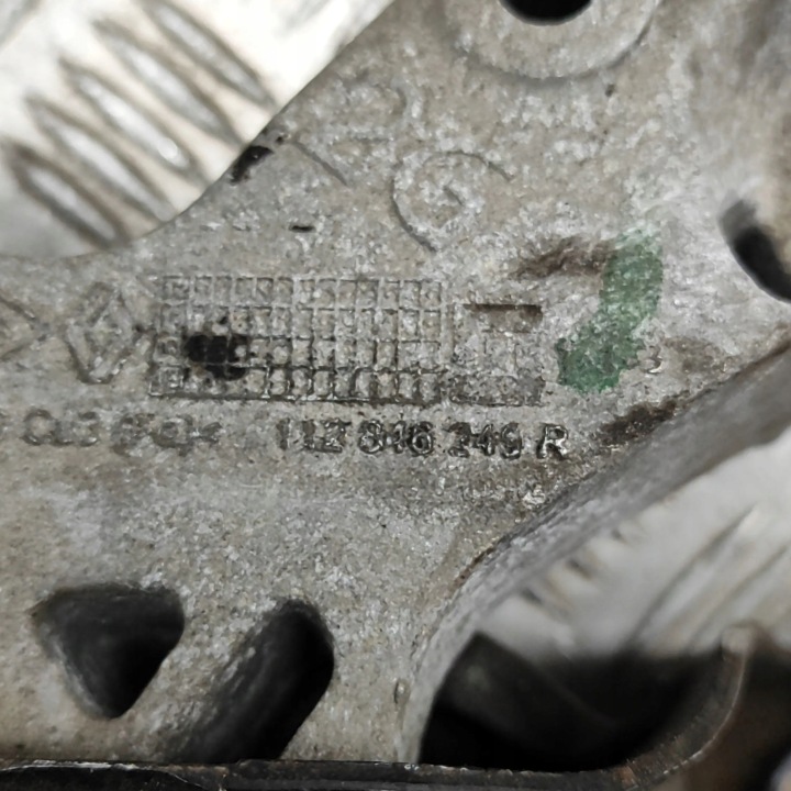 NISSAN QASHQAI 2015 DROITE CÔTÉ SUPPORT FIXATION MOTEUR