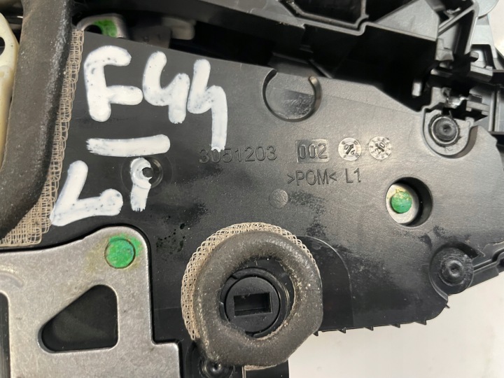 BMW F44 SERRURE DE PORTE GAUCHE AVANT A071875 795614305