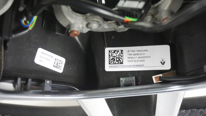 VOLANT CUIR RÉGULATEUR DE VITESSE RENAULT CLIO 5 V 484002607R 2022
