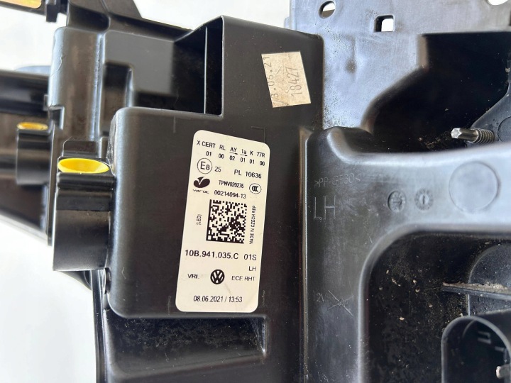 VW ID3 ID.3 PHARE GAUCHE AVANT 10B941035 C ORIGINAL