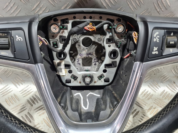 VOLANT MULTIFONCTION OPEL INSIGNIA A