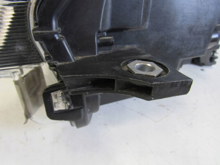 VW CADDY PHARE 2K8 DROITE AVANT AVANT COMPLET LED 2K8941036J 12041100000