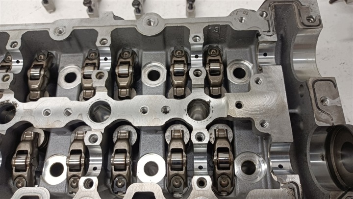 CULASSE VOLVO XC60 S40 II S60 II V50 2.0 D2 D3 D4204T 31430112 31430110