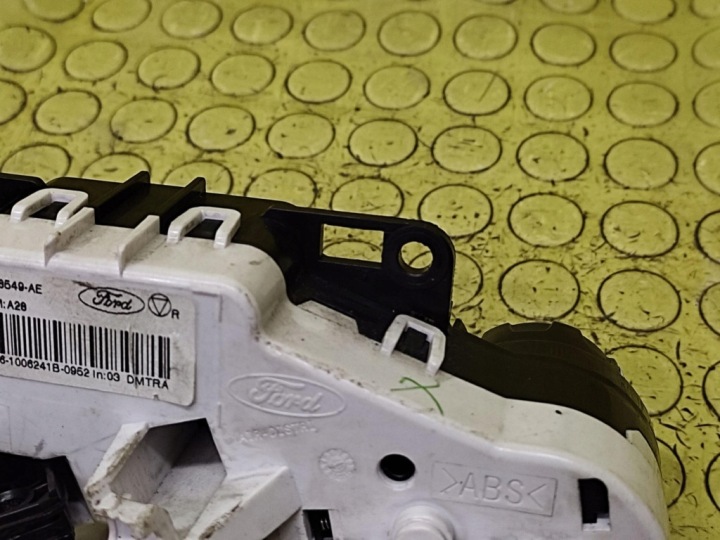 FORD FIESTA MK7 PANNEAU CONDUIT D'AIR CLIMATISATION 8A6118549AE