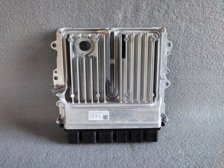 BMW X3 G01 G02 G11 G20 G30 CONTRÔLEUR DME NEUF ORIGINAL 8744139