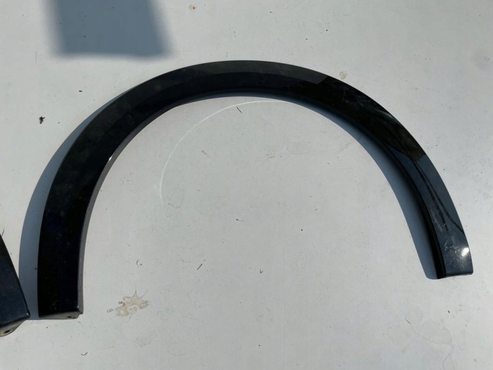 MOULURE REVÊTEMENT GARDE-BOUE PEUGEOT 208 II 98247224XY