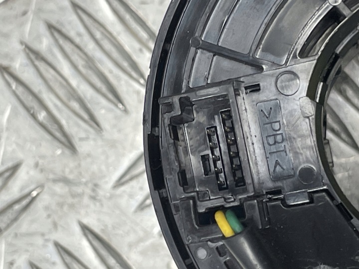 NISSAN QASHQAI COMMUTATEUR COMPOSITE MANETTES ARAIGNÉE 255544EA0C