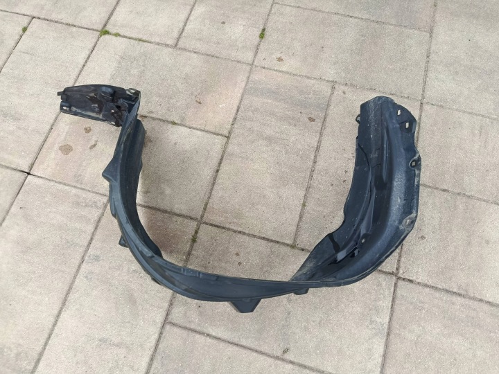PASSAGE DE ROUE DROIT AVANT TOYOTA YARIS CROSS 2020--
