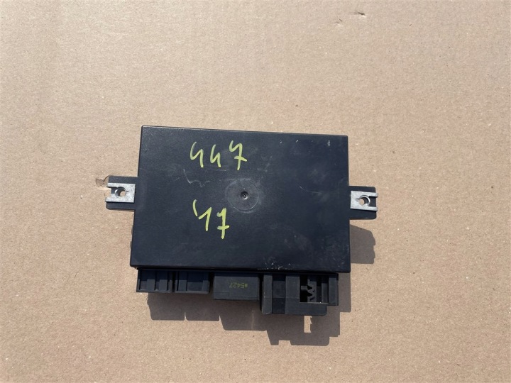 MODULE CONTRÔLEUR CROCHET D'ATTELAGE A4479004105 MERCEDES VITO 447 W447