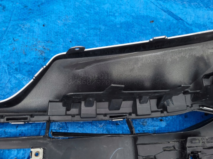 TOYOTA COROLLA XII E21 PARE-CHOCS AVANT AVANT BERLINE 52119-02Q10 1976