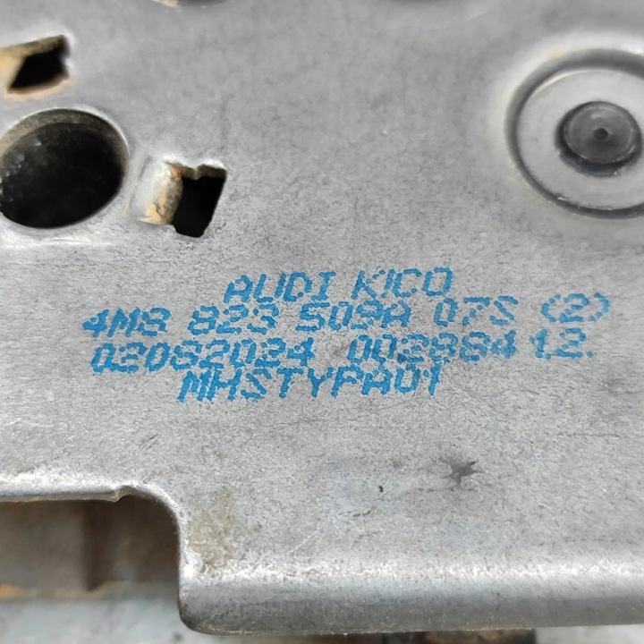 SERRURE CAPOTS AUDI Q8 (4MN) 4M8823509A 31866224 3.0L 210KW 2024