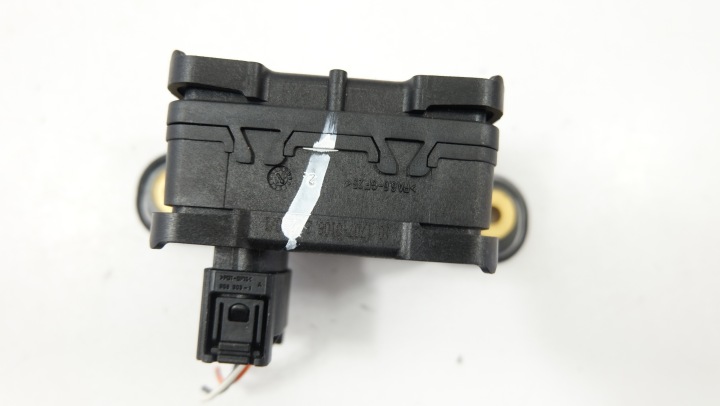 MITSUBISHI LANCER VIII MODULE CAPTEUR ESP 4670A281
