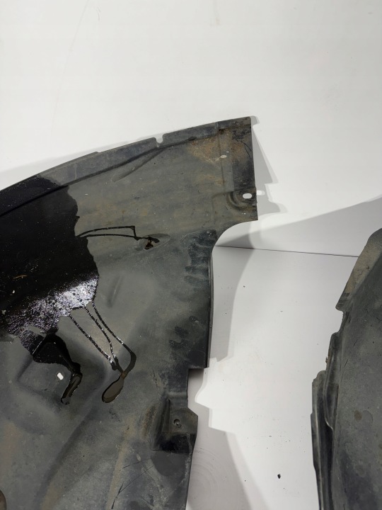 PASSAGE DE ROUE GAUCHE AVANT DISCOVERY SPORT L550 FK72-16A574-AD FK72-16A579-AE