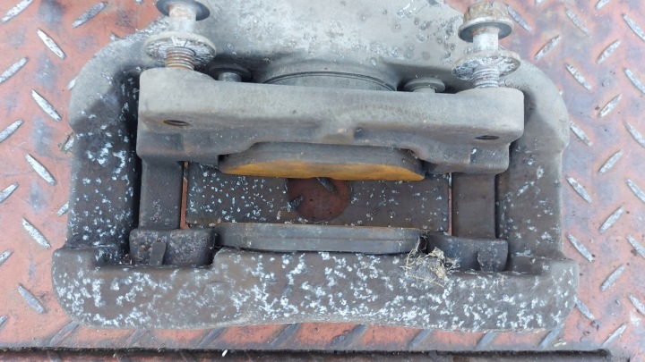 ÉTRIER DE FREIN DE FREIN GAUCHE AVANT BMW 5 E60 E61 530D