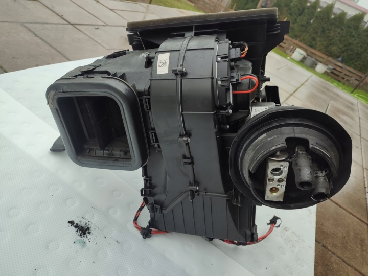 CHAUFFAGE JEU VENTILATEUR MOTEURS BMW X1 F48 EUROPE