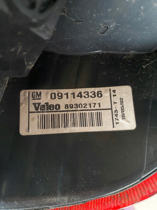PHARE GAUCHE ARRIÈRE OPEL CORSA C HAYON INSERT 09114336 89302171