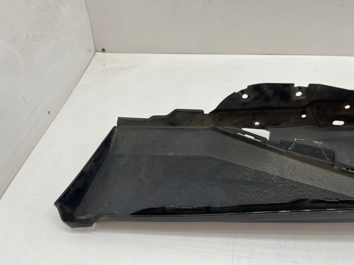 BMW X1 U11 MODULE MOULURE SEUIL DROITE 5A01682