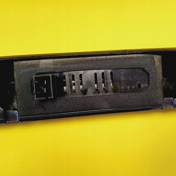 CACHE COUVERCLES DE COFFRE COUVERCLES DE COFFRE OPEL VECTRA B LIFT UNIVERSEL 90464809 NR263