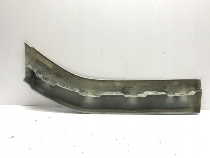 MOULURE PROTECTION GARDE-BOUE MARCHEPIEDS SCANIA R AVEC 2304661