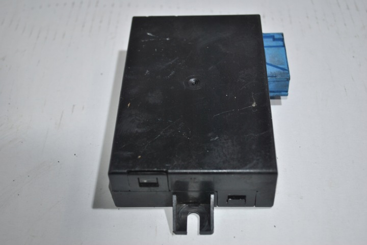 MODULE RÉGULATEUR DE VITESSE BMW E38 8352613