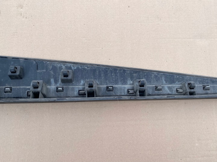 RENAULT CLIO IV 4 MOULURE PORTES GAUCHE AVANT CHROME 808777693R ORIGINAL