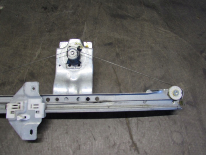 MÉCANISME VITRES GAUCHE AVANT DACIA DOKKER 12-17R 807215586R
