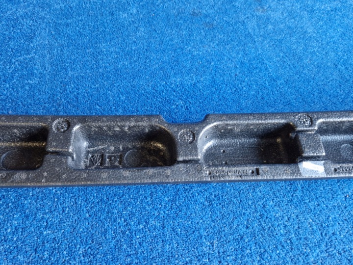 VOLVO XC40 AMORTISSEUR AMORTISSEUR MOUSSE PARE-CHOCS AVANT ORIGINAL 31449345