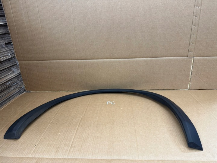 VOLVO V60 S60 CROSS MOULURE GARDE-BOUE AVANT DROITE AVANT 31448946