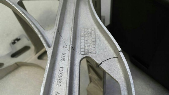 AUDI A4 8W ARMREST 8W0864283A CENTRE