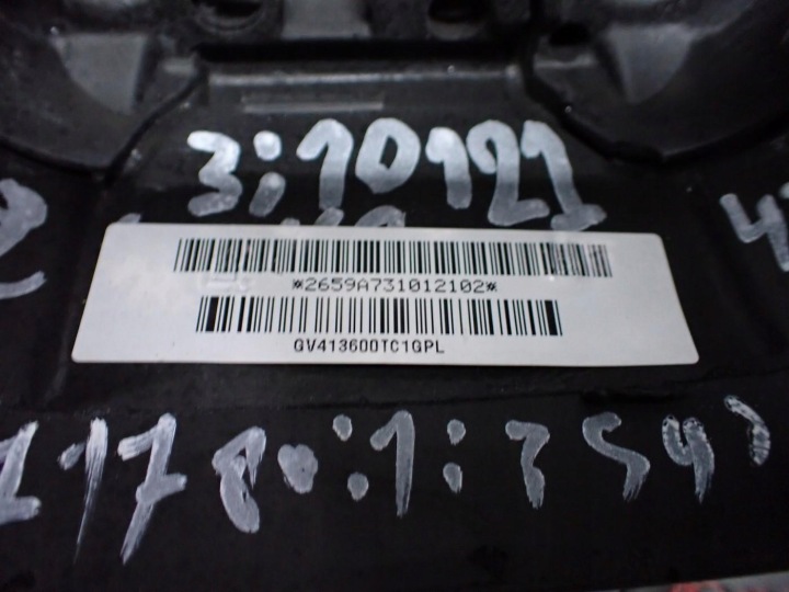 VOLANT MULTIFONCTION CUIR ROUGE RIEN GV41-3600-TC KUGA MK2 II 17R