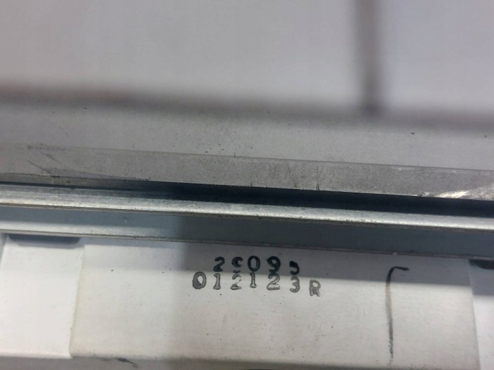 PANNEAU CONDUIT D'AIR CONSOLE CENTRALE CHÂSSIS HORLOGE PREMACY I CB08A