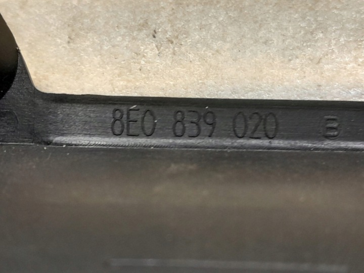 POIGNÉE INTÉRIEURE ARRIÈRE ENSEMBLE AUDI A4 B6 8E0839020