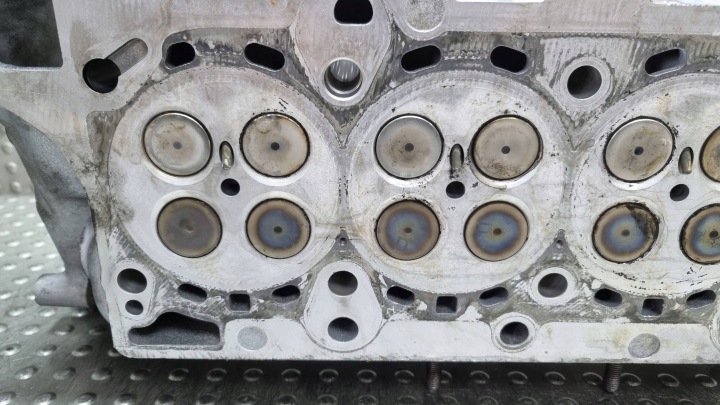 CULASSE MOTEUR 7781211 7785876 BMW E60 E61 E81 E84 E87 E90 E91 2.0D M47