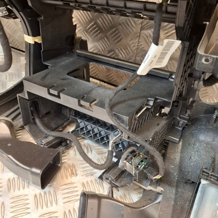 TABLEAU DE BORD COCKPIT MERCEDES-BENZ E T-MODEL (S212) A2126802387