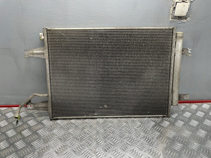 RADIATEUR CLIMATISATION MITSUBISHI COLT VI 1.1 12V