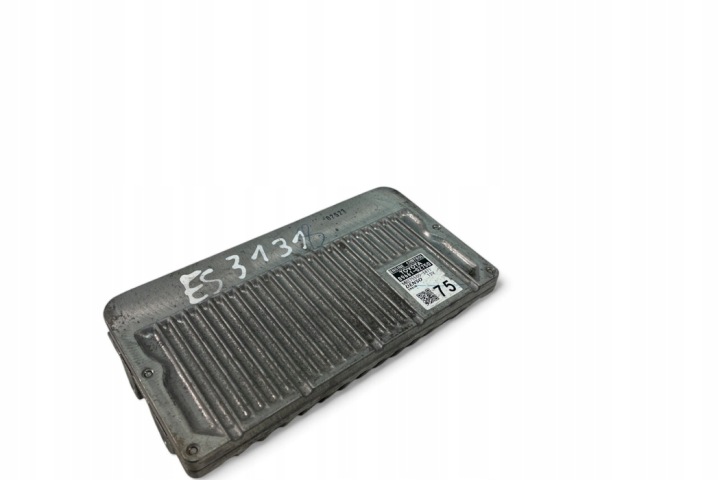 JEDNOSTA GESTIONNAIRE MOTEUR ECU TOYOTA AURIS (_E18_) 896610Z750 2012