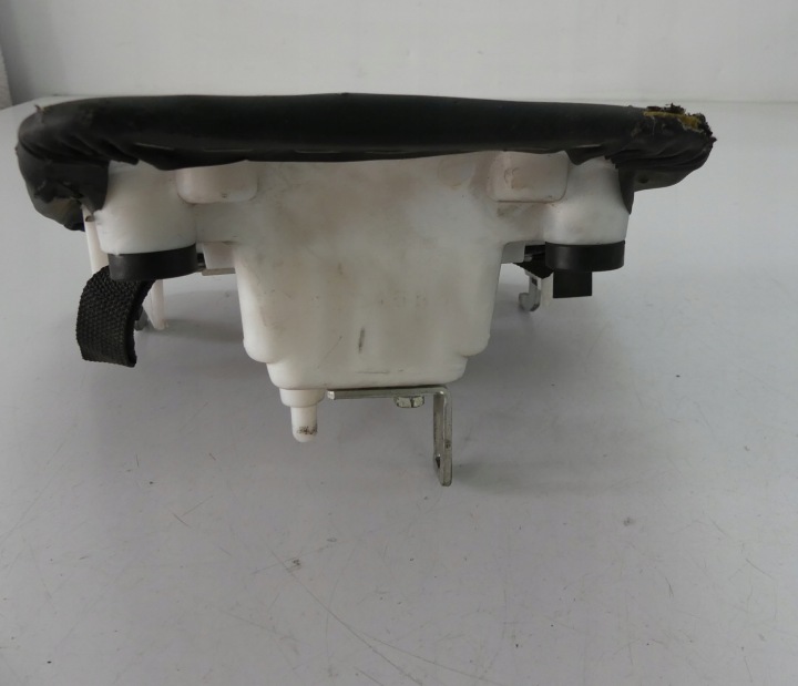 SIÈGE PASSAGER ARRIÈRE 39P-00T YAMAHA FZ8 11